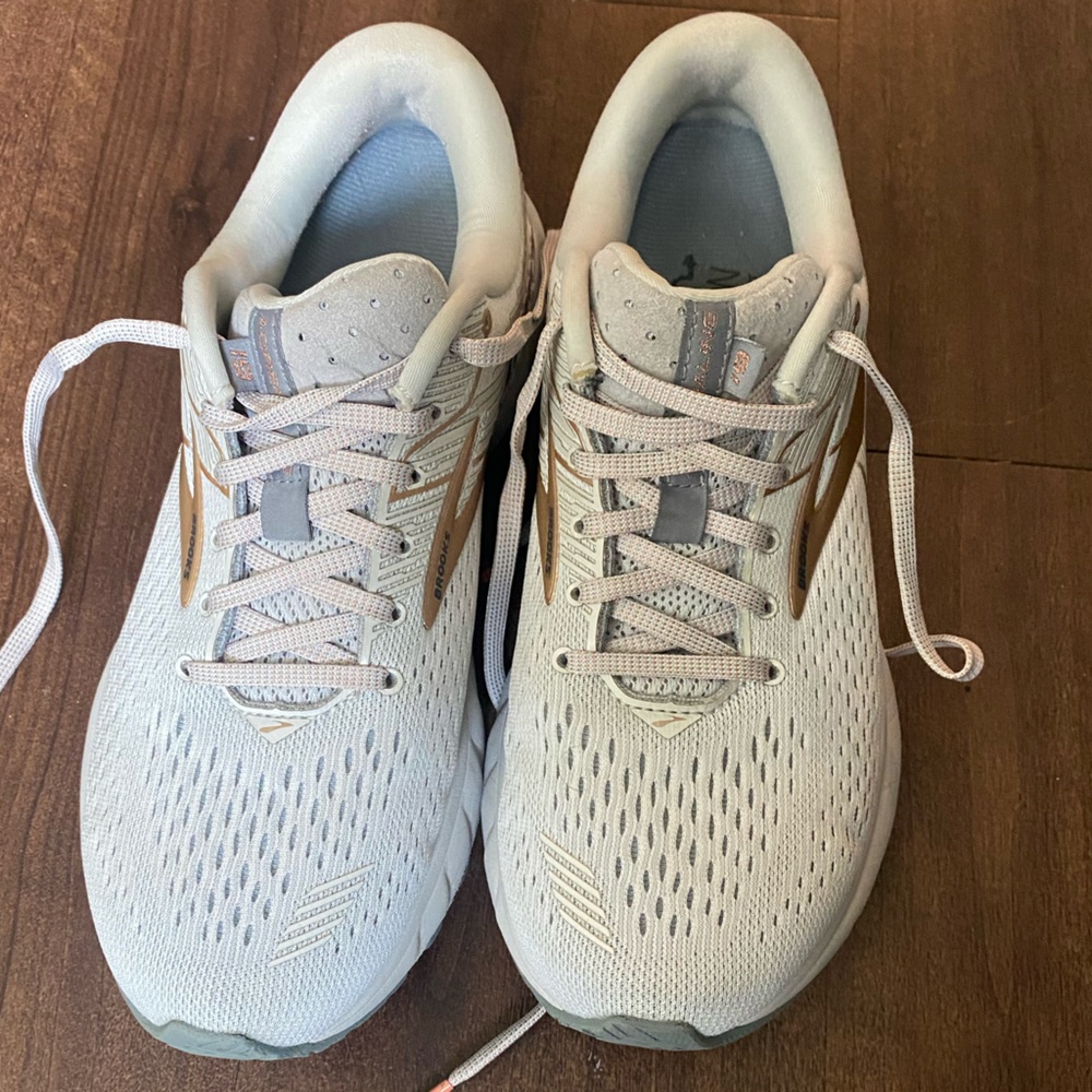 Sale! Grey Brooks Adrenaline Running Shoes